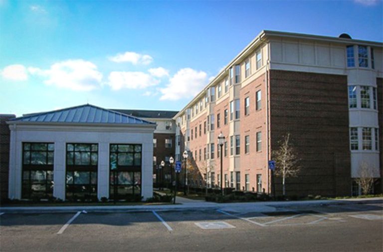 Bryant Hall Dormitory & Dining, Tuscaloosa, Alabama Capstone Building