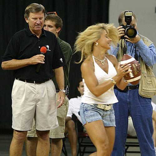 Spurrier zings Saban asks 'How many SECs has he won?' Capstone Report