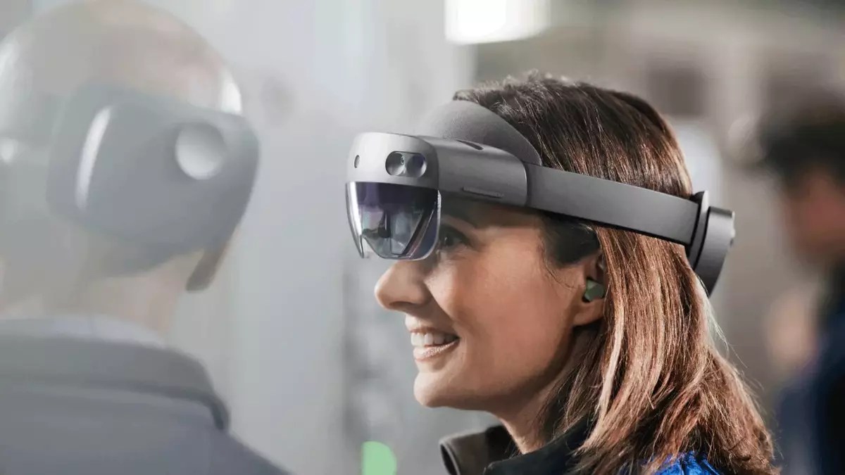 Types of Mixed Reality Apps Exploring Enhanced, Blended, and Immersive