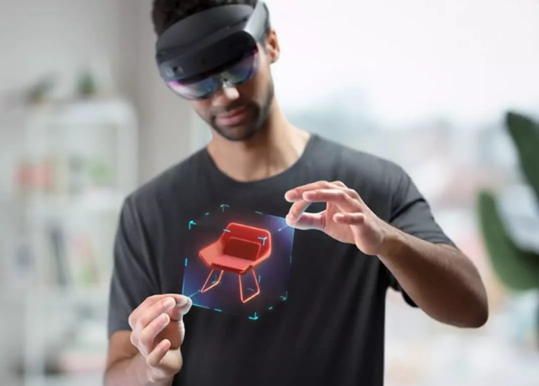 Types of Mixed Reality Apps Exploring Enhanced, Blended, and Immersive