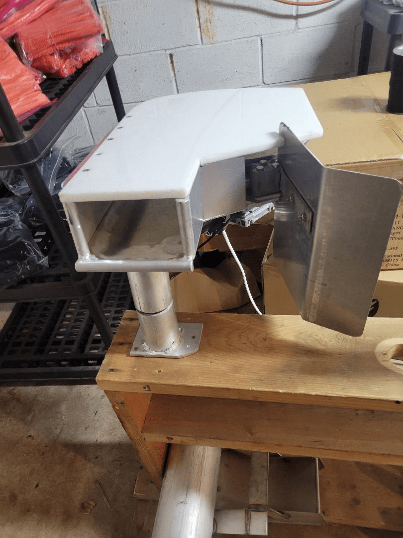 12″ Commercial Grade Port Side Winder with Stainless Steel Knife and