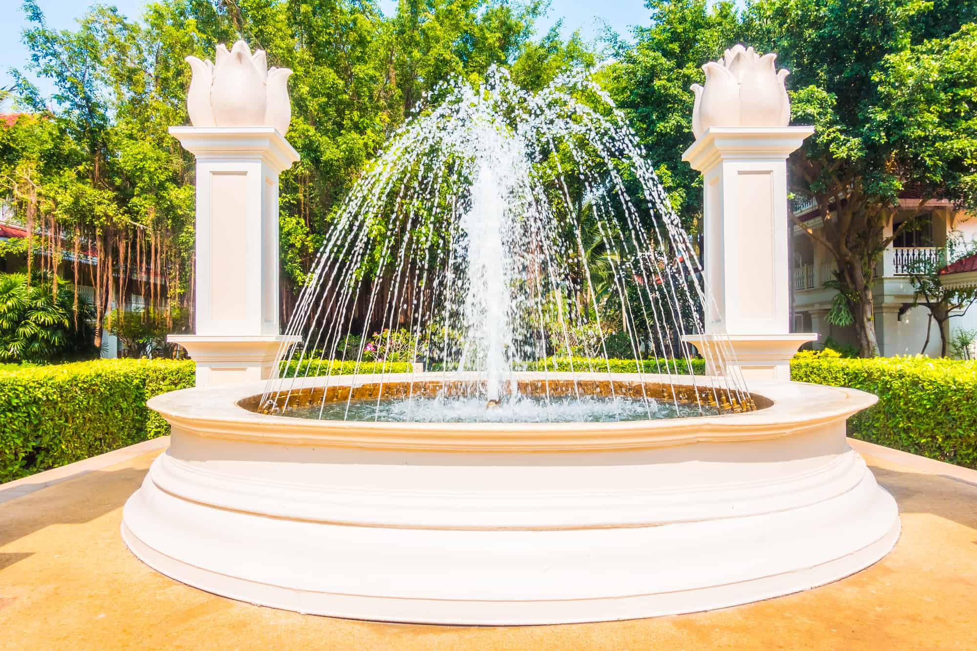 Water Fountain Electricity Requirements — A Guide