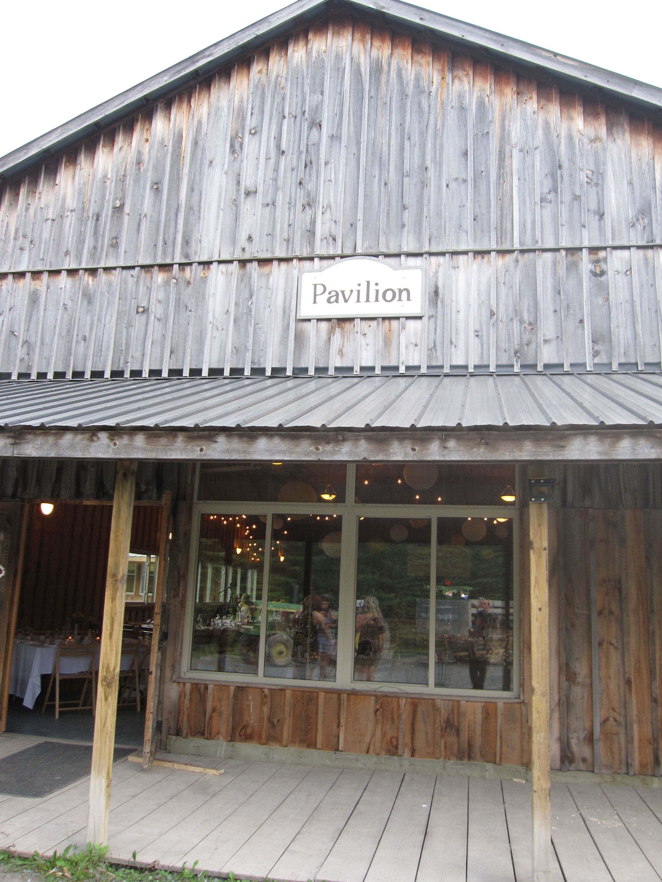 Saunders Farm CaptivSounds