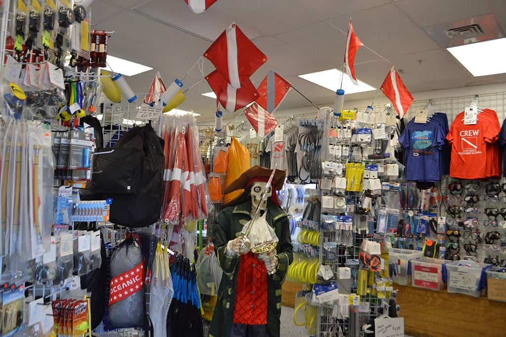 Dive Gear Captain Pete's Diving Outfitters