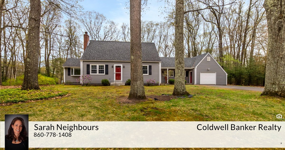 28 Squadron Line Rd, Simsbury, CT 06070