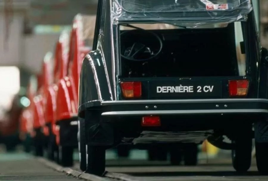 La dernière Citroën 2CV 27 juillet 1990, 16h30, Mangualde, Portugal