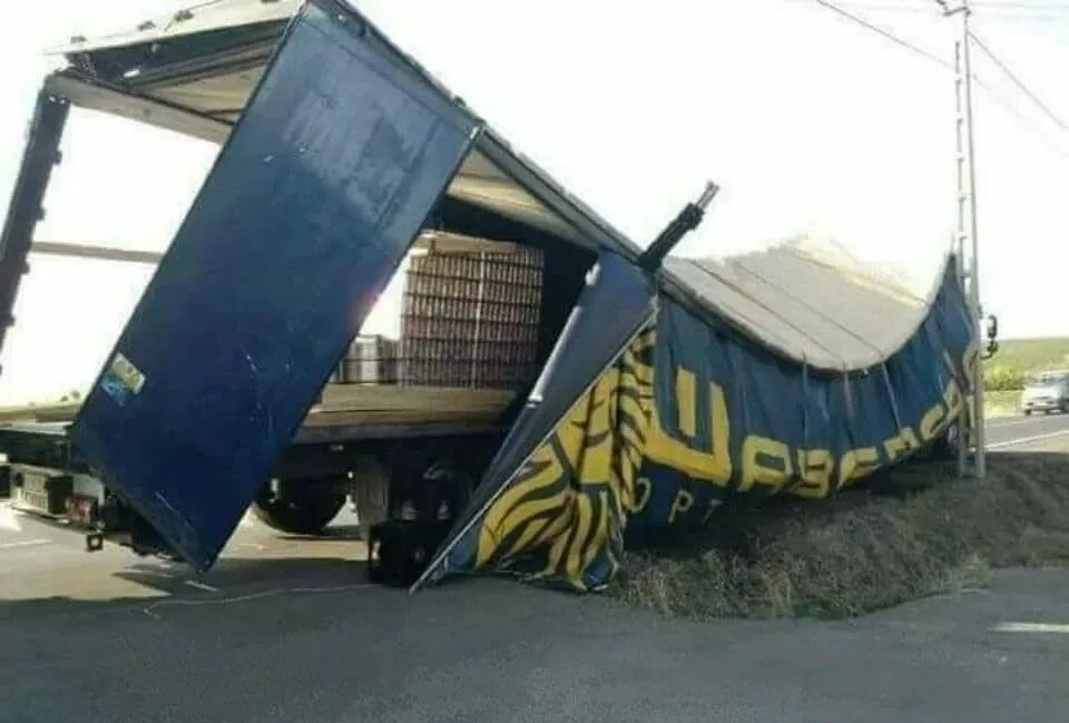 Забавные фотографии про грузовики и дальнобойщиков — 2