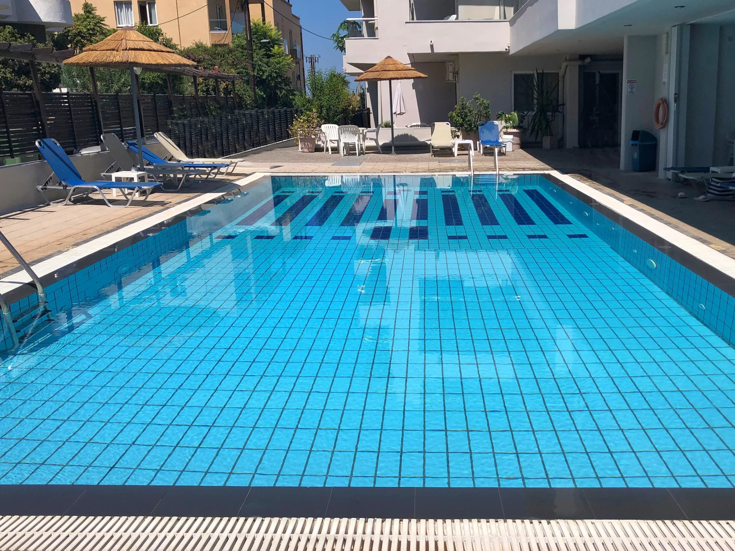 FACILITIES Caravel Apartment Hotel