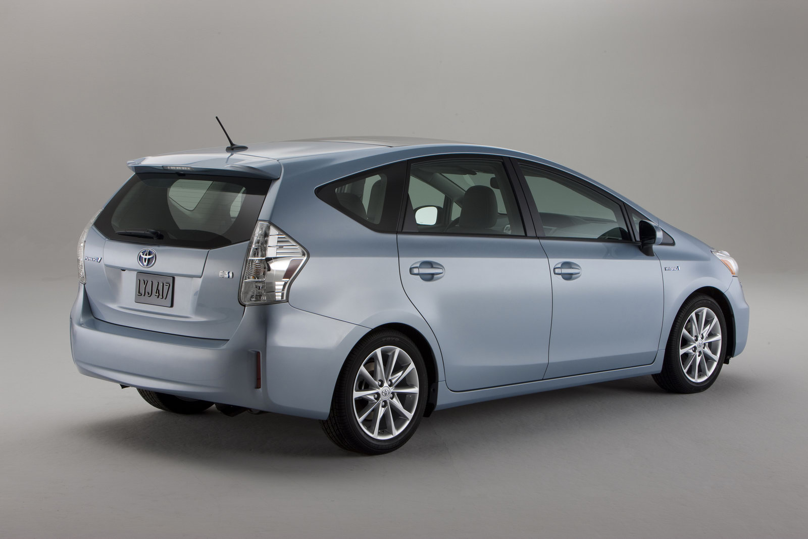 2011 Toyota Prius V Minivan Hybrid CARBLog
