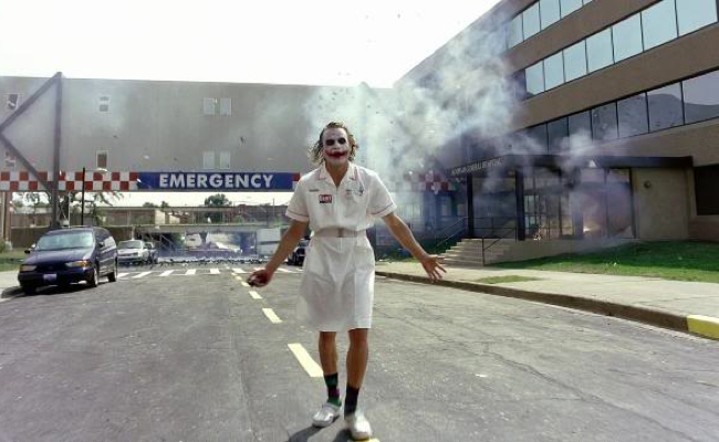 Nurse Joker Carbon Costume DIY Guides for Cosplay & Halloween
