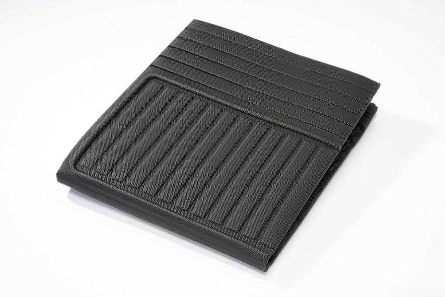 UNIVERSAL CARGO LINER TRIMTOFIT KAGU SIZE M L53.5"xW36.2" BLACK