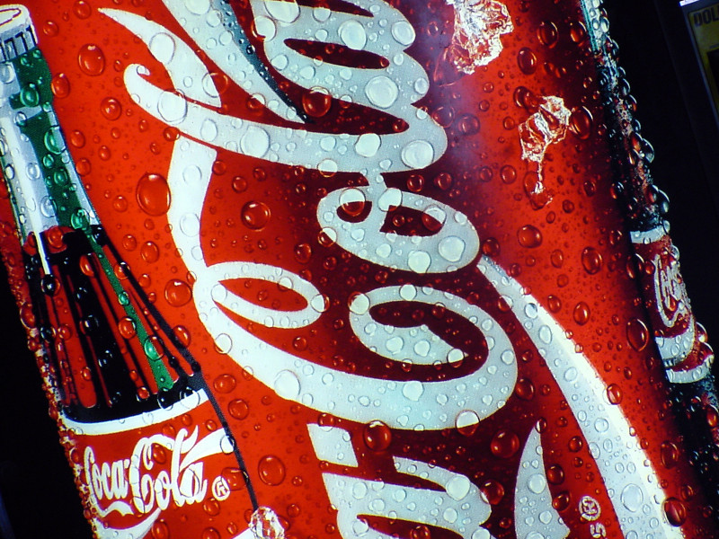 Will 10 liters of coca cola and 30 cigarettes a day kill