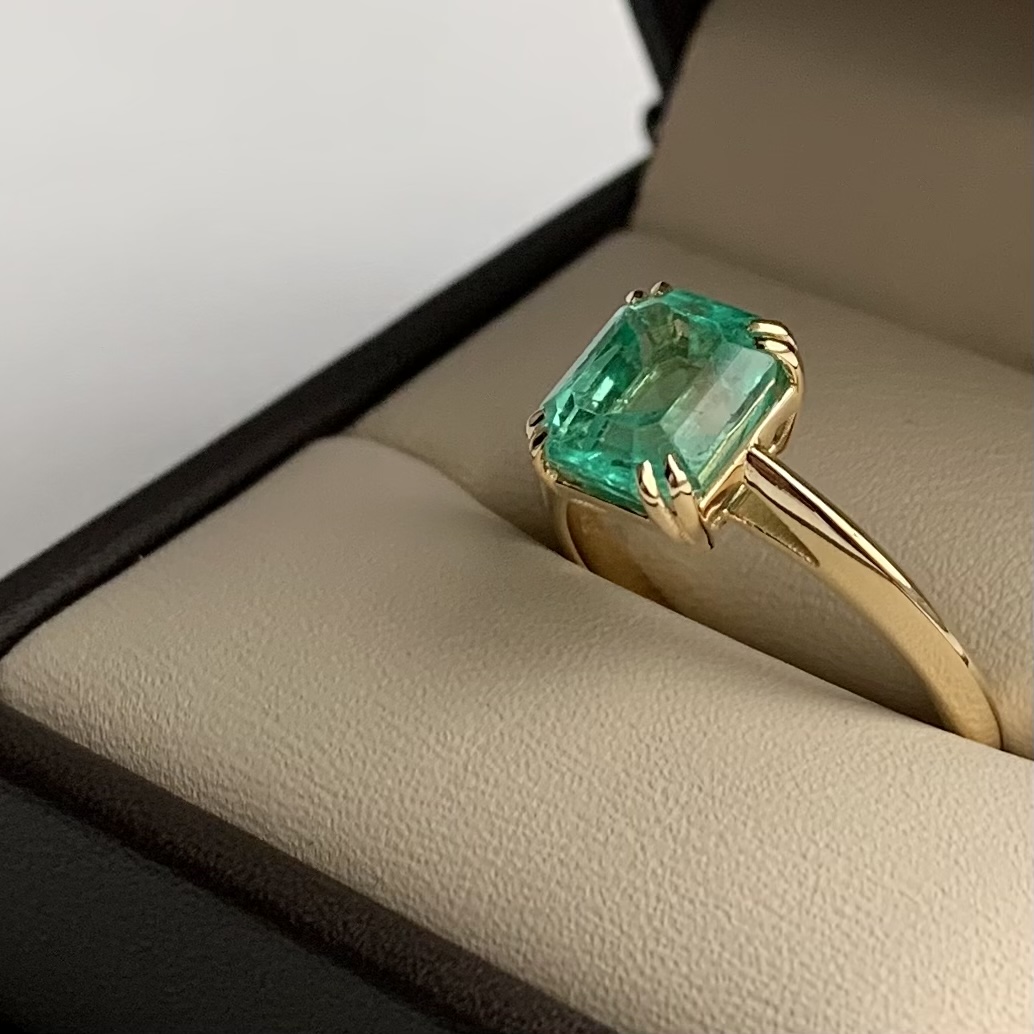 Anillo Compromiso Oro y Esmeralda - Cardini® Goddess - Cardini Joyas