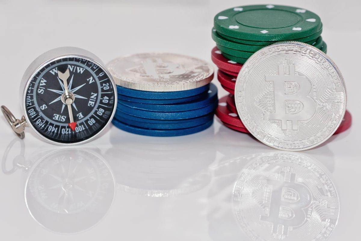 Poker strategy as a knowledge frontier Cardquant