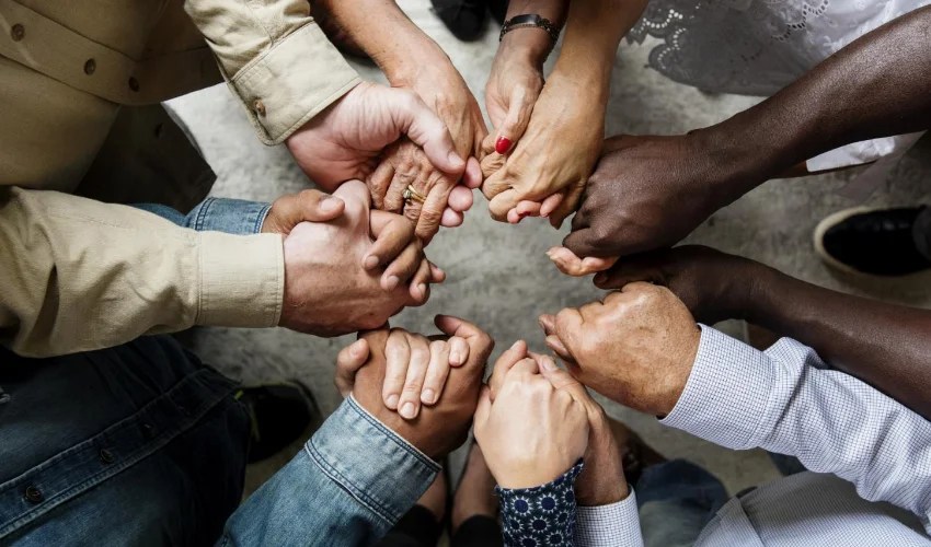 Joining Local Diabetes Support Groups or Online Communities Care4Sugar