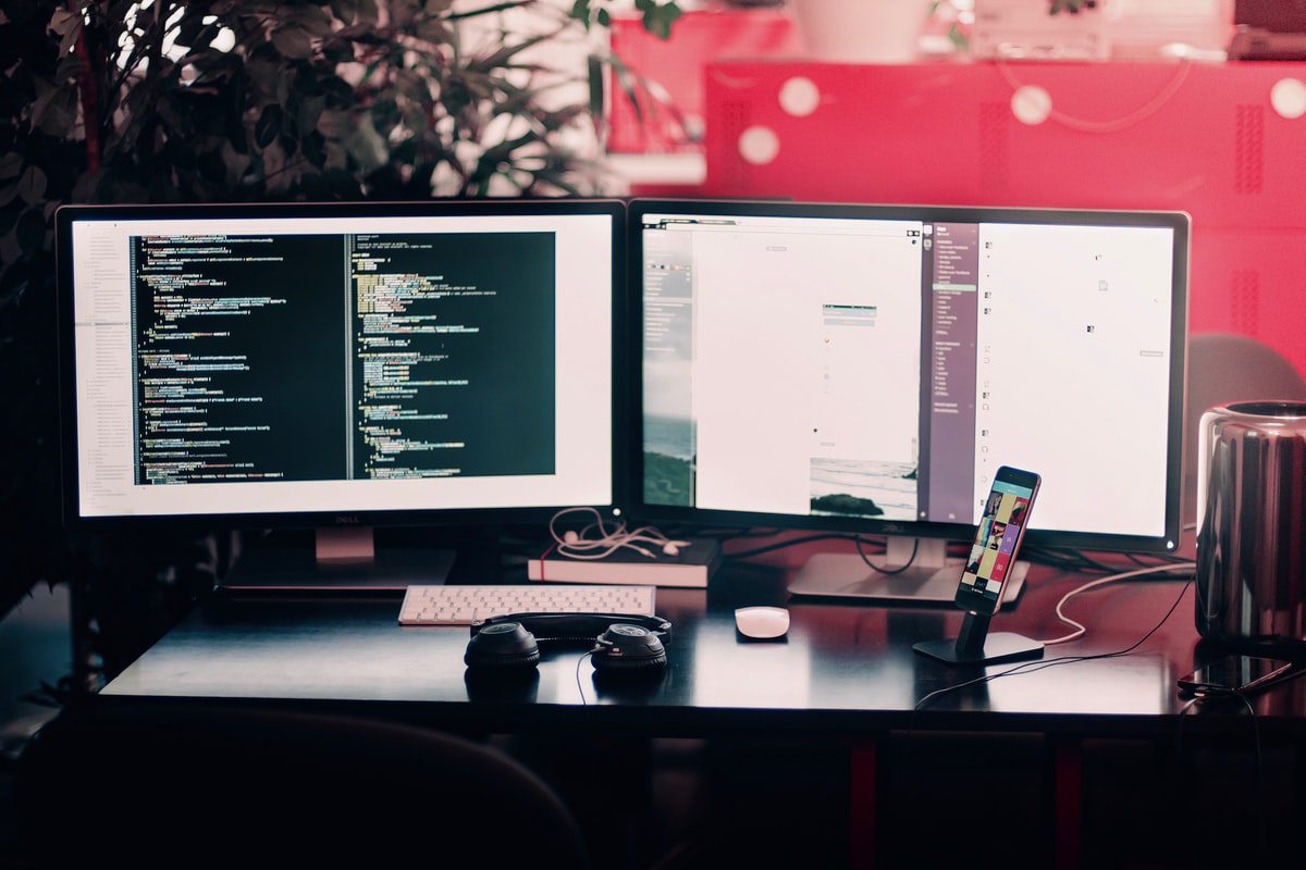 Best Desk Setup For Programmers