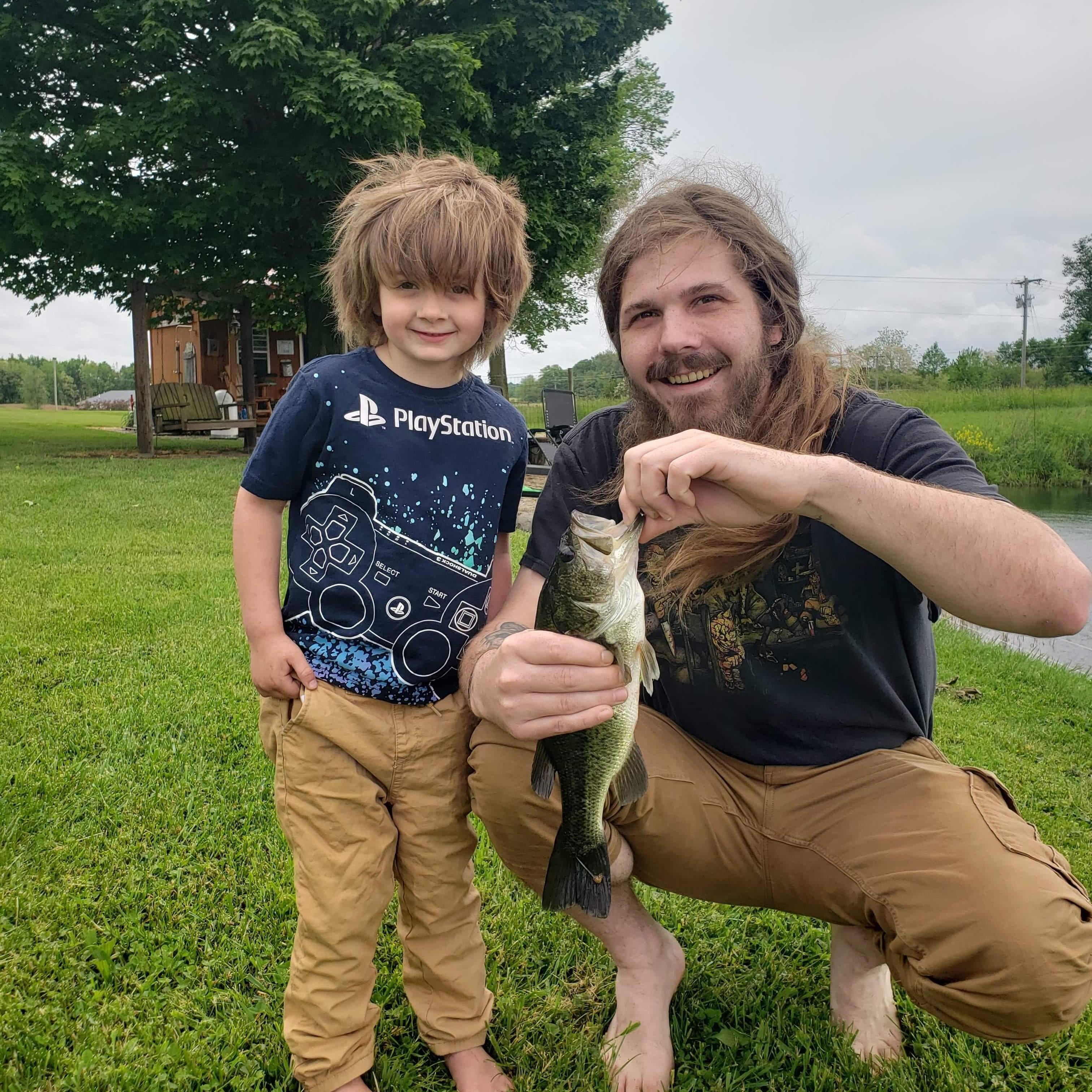 My names Alan and im looking for a reliable babysitter Mondays Tuesdays