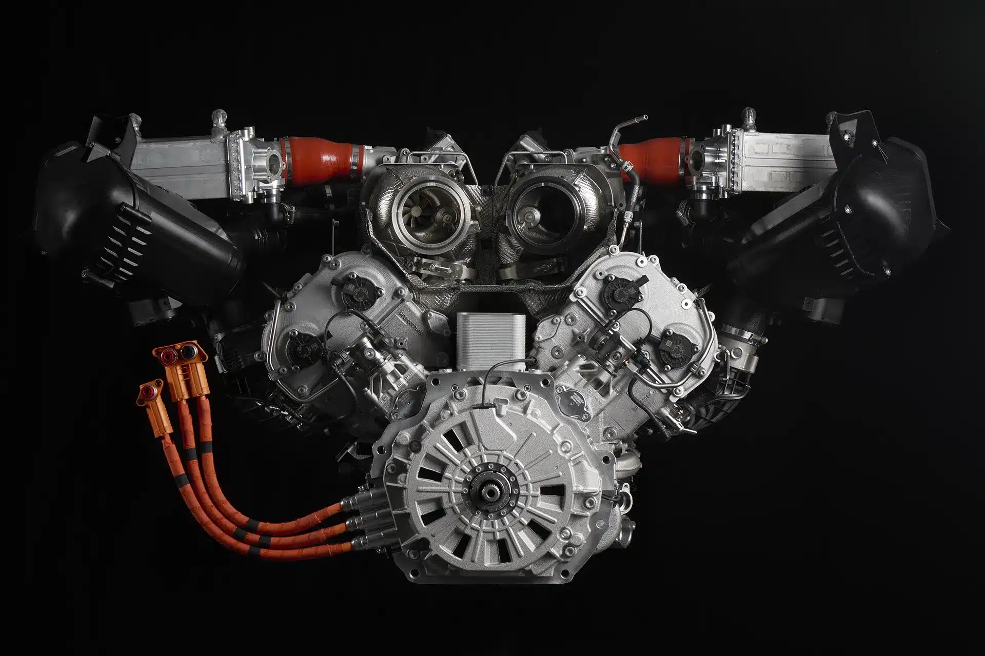 Voici le V8 hybride de la future Lamborghini 634 - Carfans