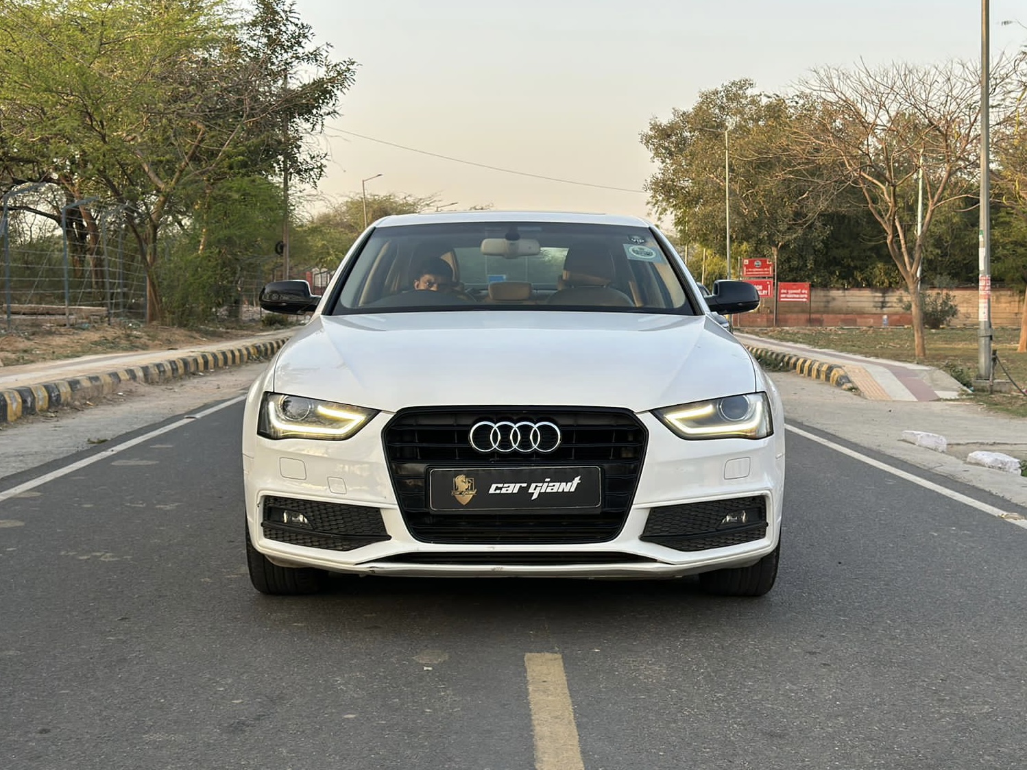 Used Luxury Cars 10 Lakh to 20 Lakh, Pre Owned Premium Cars for Sale in Delhi CarGiant