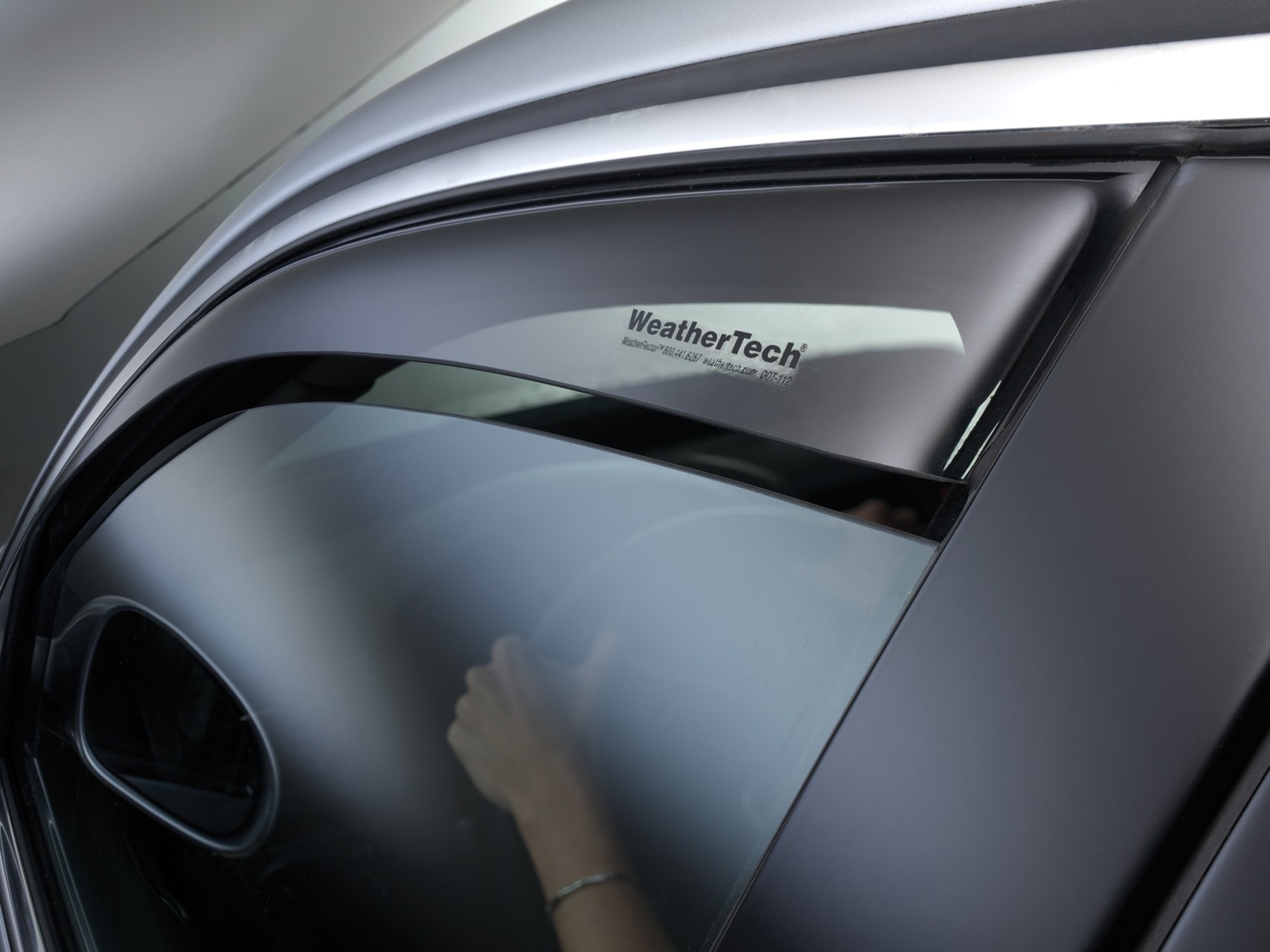 Side Window Deflectors Advantages, Things To Consider, And Top Picks