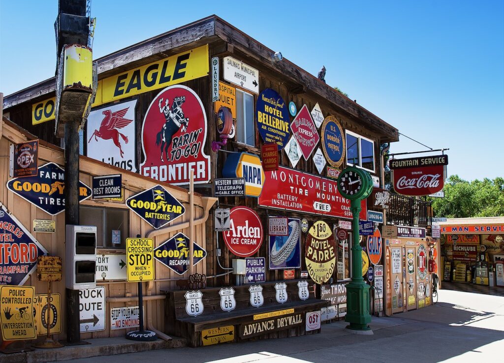 MENDENHALL CARS, GAS PUMPS & PETROLIANA MUSEUM Car Guy Chronicles