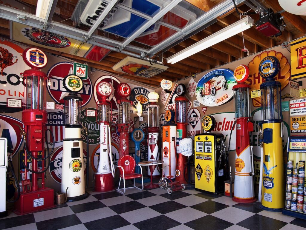 MENDENHALL CARS, GAS PUMPS & PETROLIANA MUSEUM Car Guy Chronicles