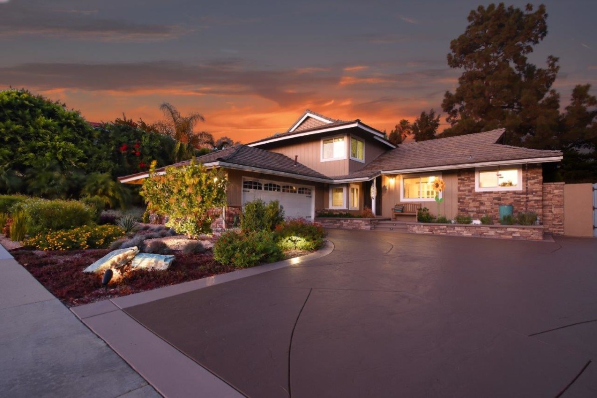 Cari & Britt JUST LISTED 29362 Whitley Collins Drive, Rancho Palos