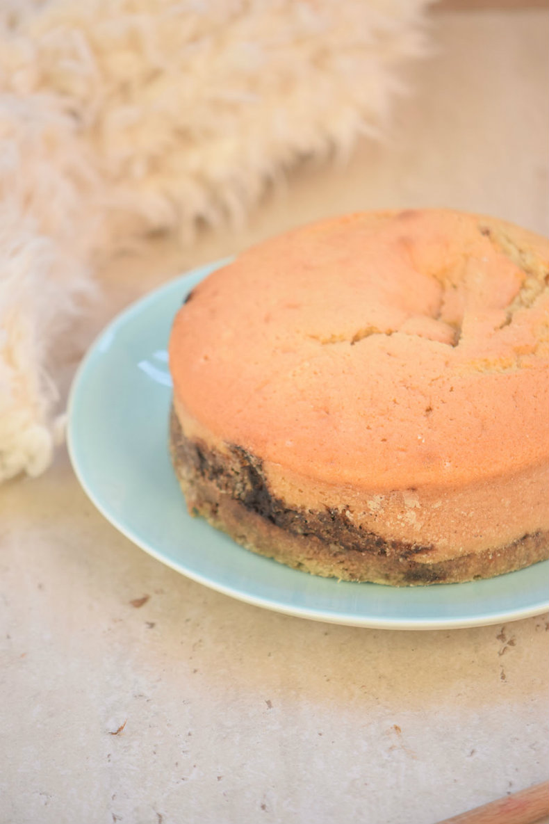 Yellow Brownie Cake Carmela POP