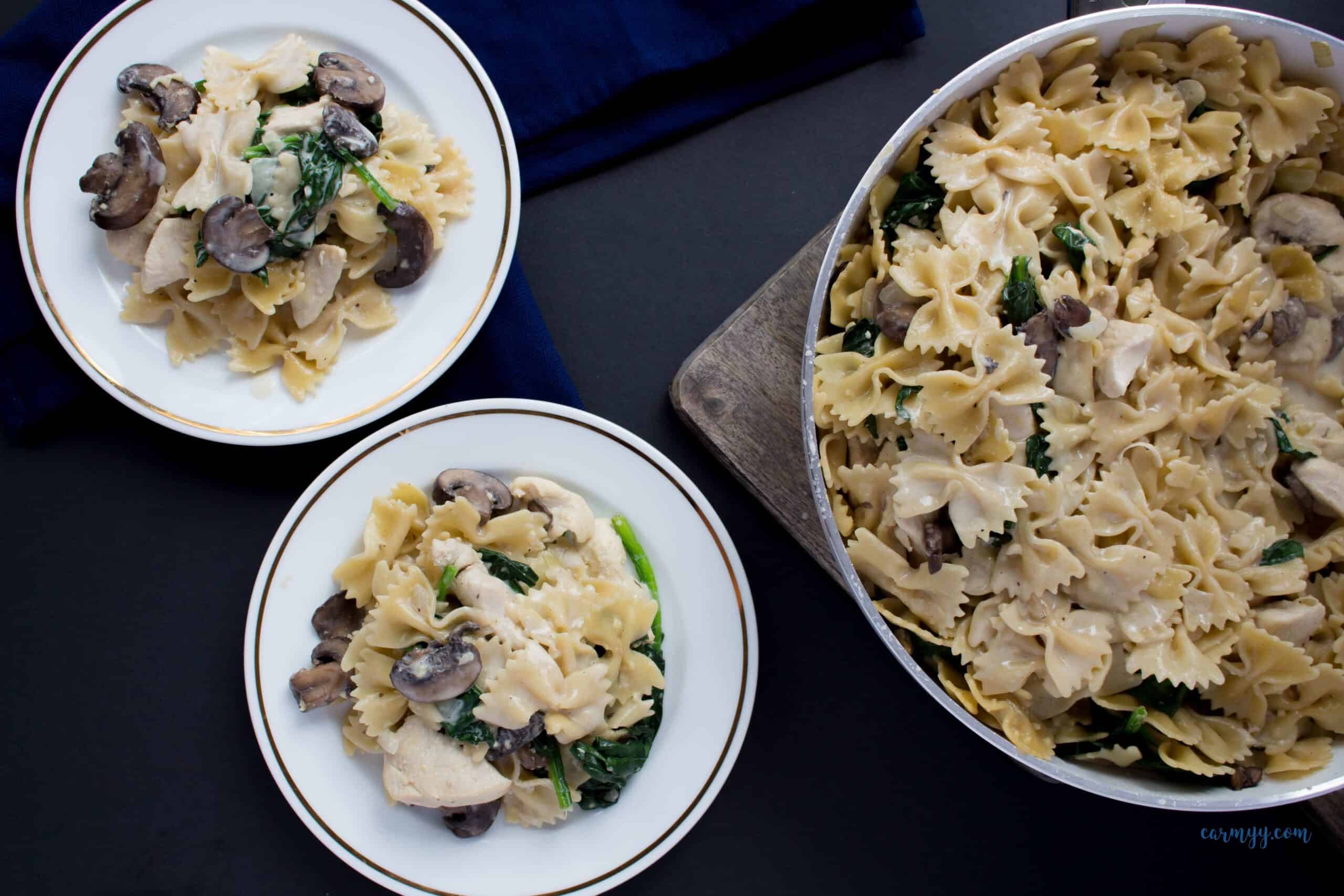 One Pot Creamy Mushroom Chicken Spinach Pasta Carmy Easy Healthy
