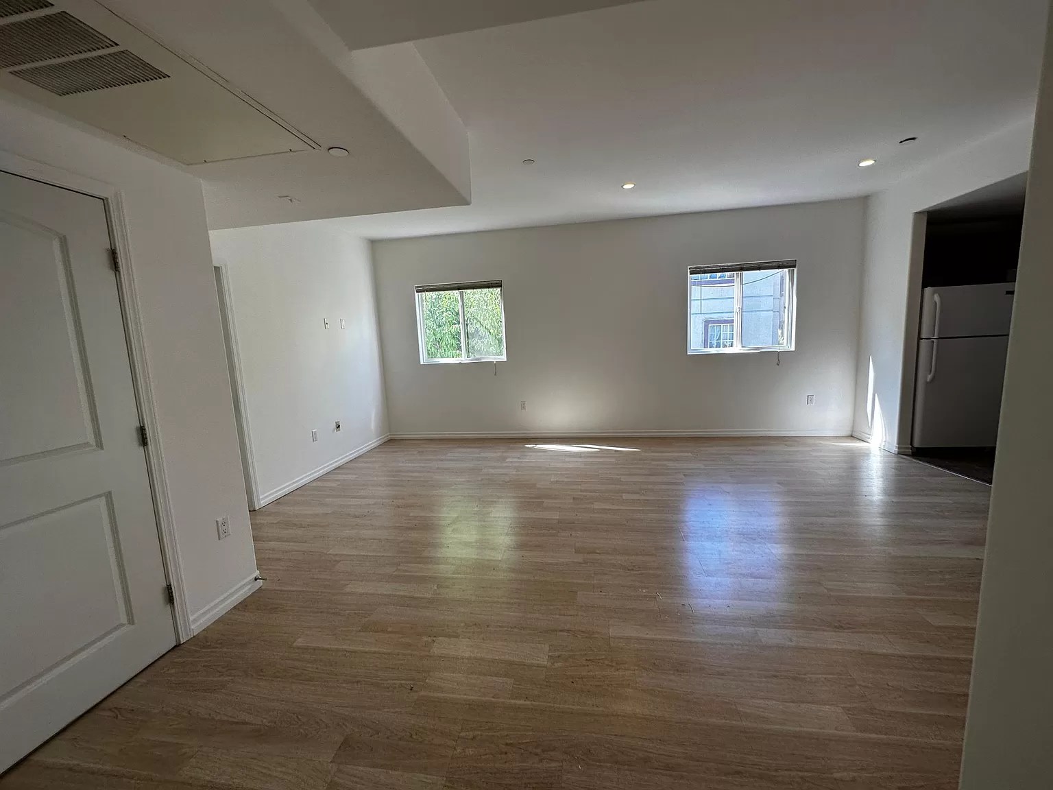 Beautiful 2 & 2 Unit in Canoga Park Carnahan Property Management