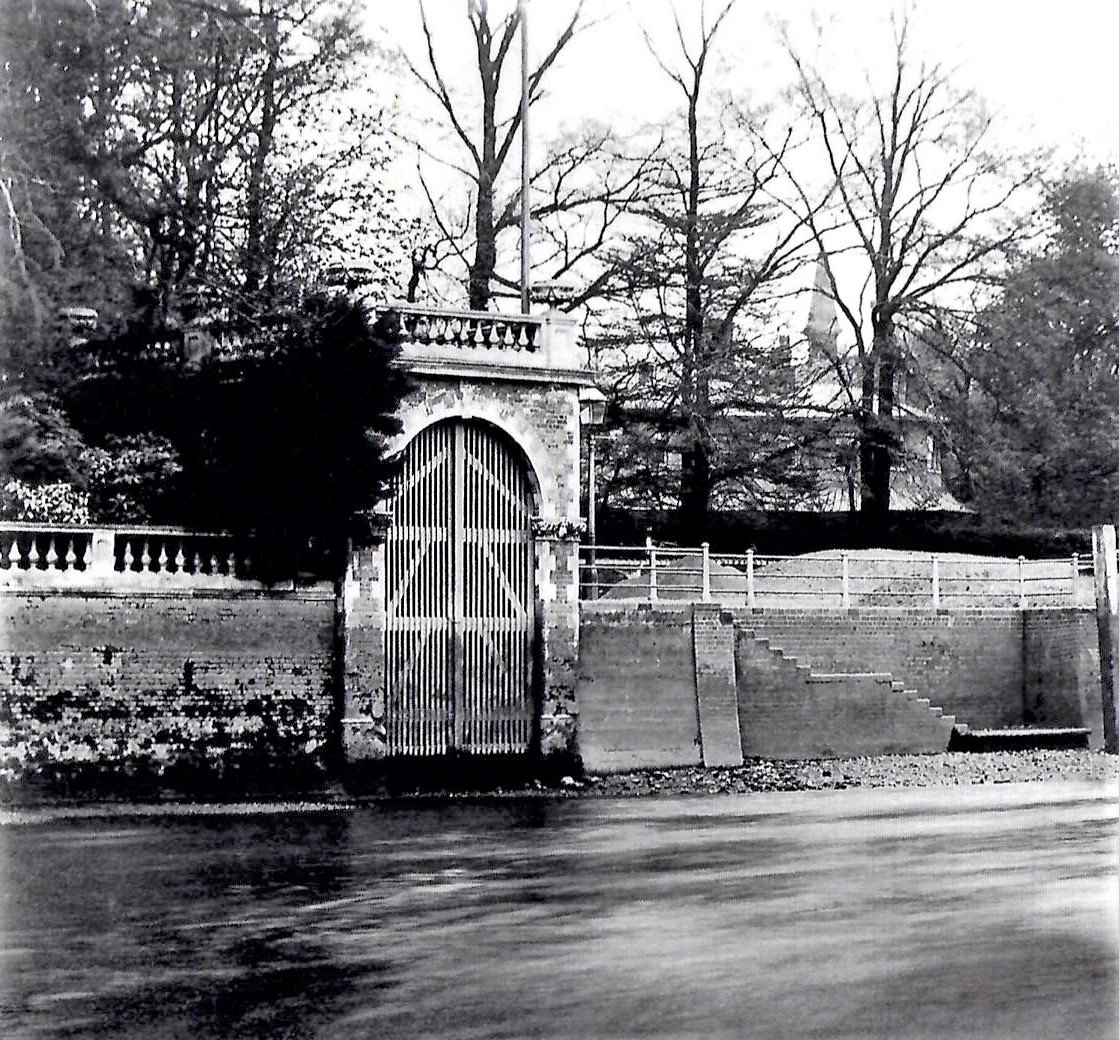 Rescuing the Thames Eyot Boathouse for the Environment Trust Caroe