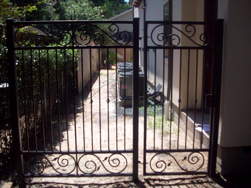 Custom Wrought Iron Fences from Carollo Fence Company, Houston, Texas