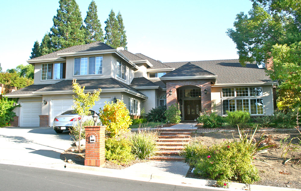 3020 Stonegate Drive, Alamo, CA 94507 Carolyn Gwynn A Business Perspective on Luxury Real Estate