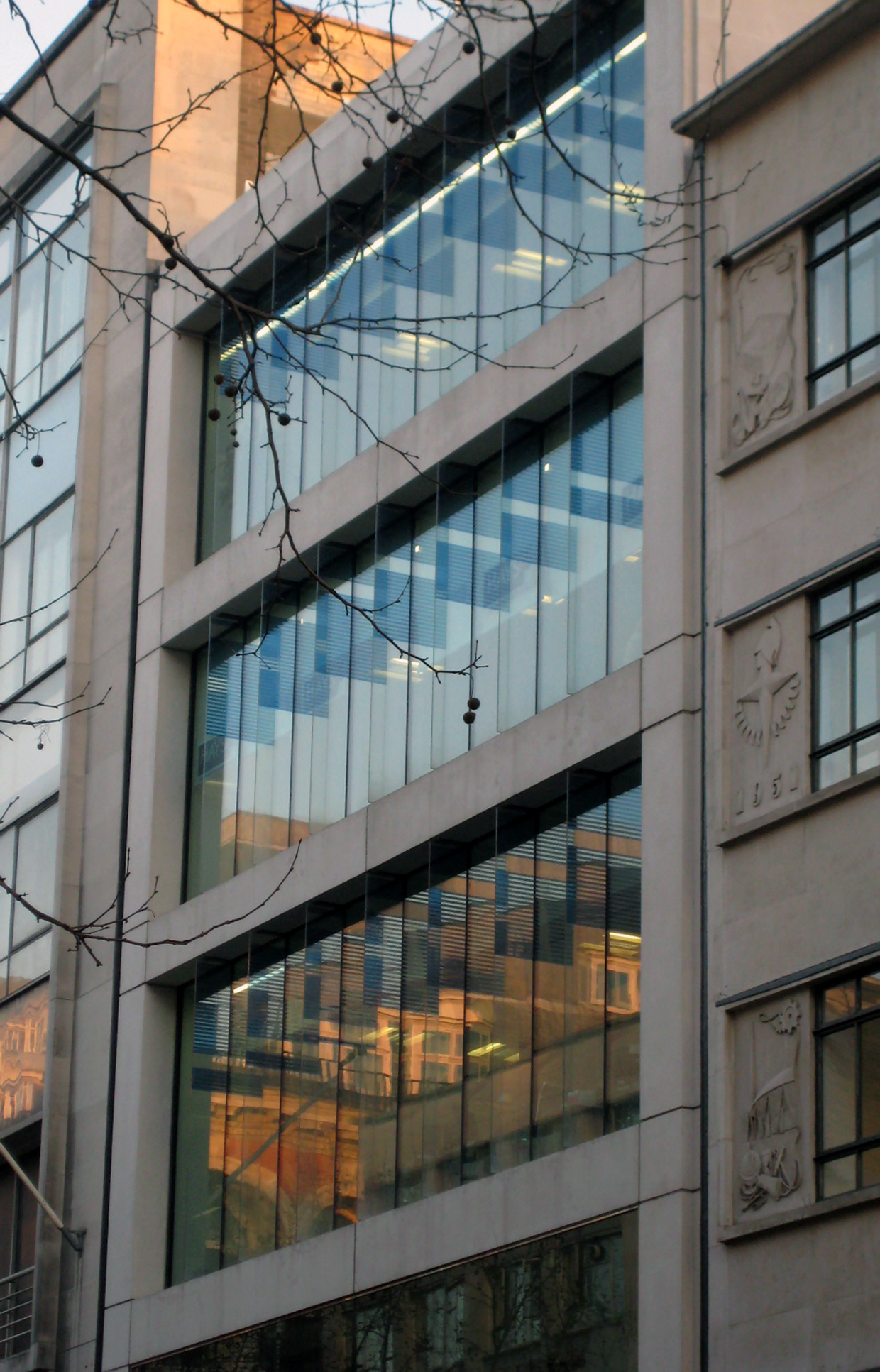 Carpenter Lowings Fin Façade