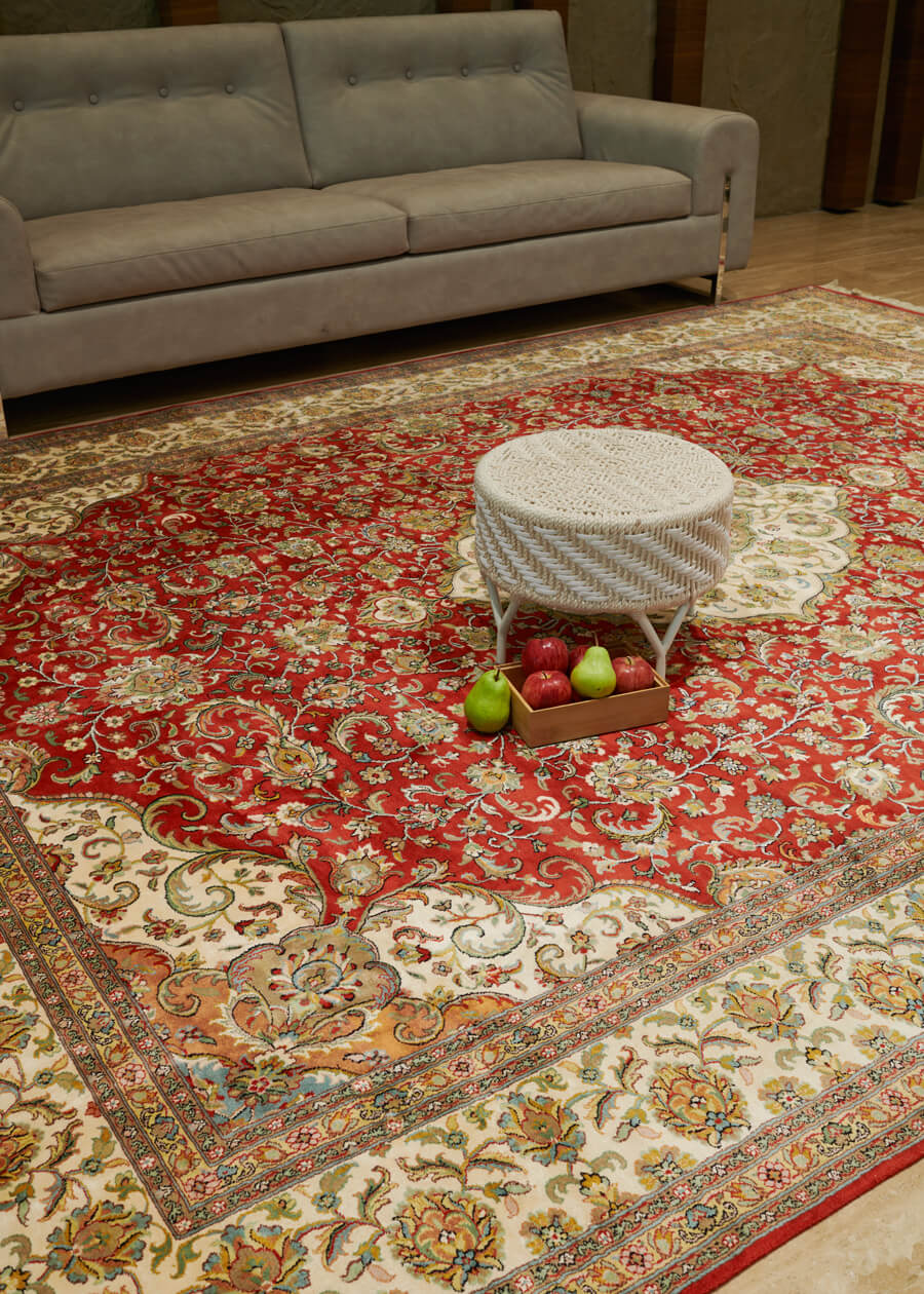 Silk Carpet for Living Room & Dining Room from Carpets of Kashmir; Mumbai