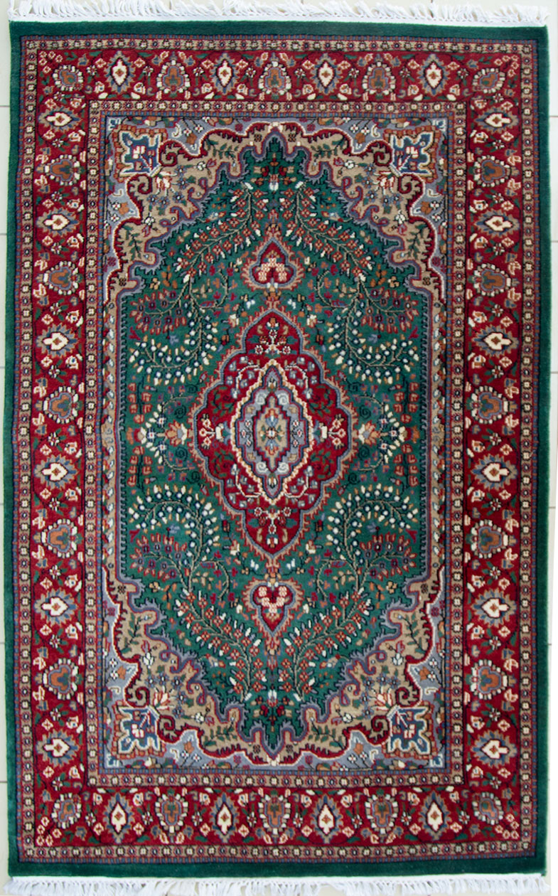 Handmade hand knotted coffee table rug with Floral design size 6 by 4