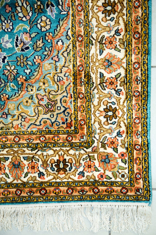 Oriental floral design pure silk foyer rug size 5 by 3 handmade hand