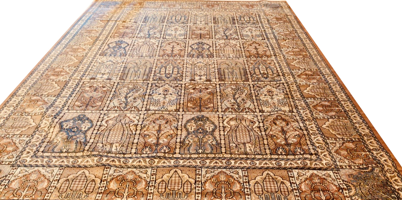 Silk wool oriental living room rug from Carpets of Kashmir