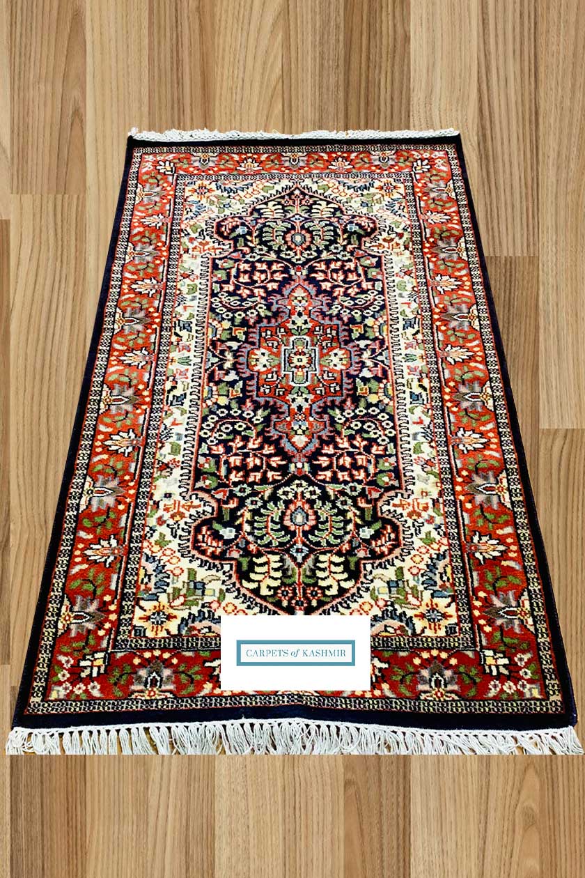 Persian design handmade bedroom rug Made in Kashmir India