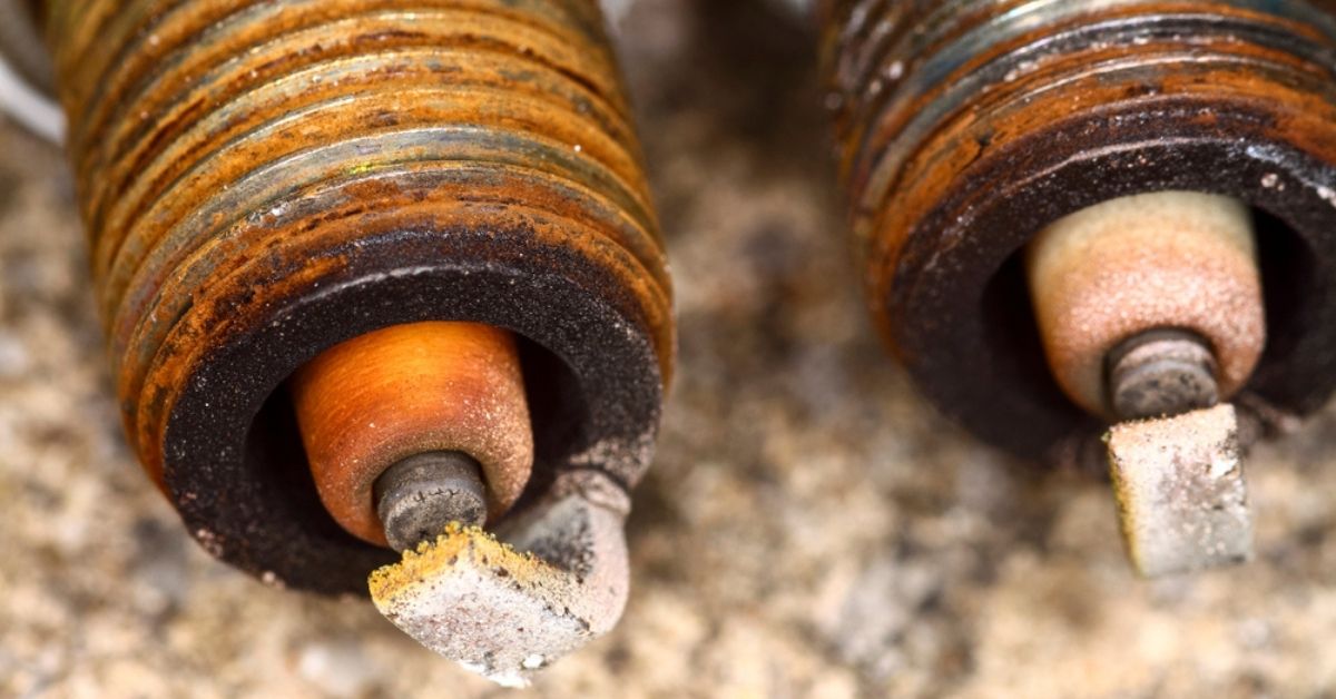 How To Read Spark Plugs Color To Analyze Their Conditions!