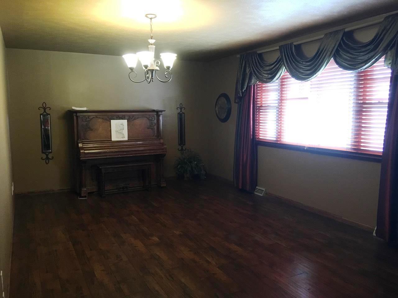 3701 23rd Street, Great Bend, KS Carr Auction & Real Estate