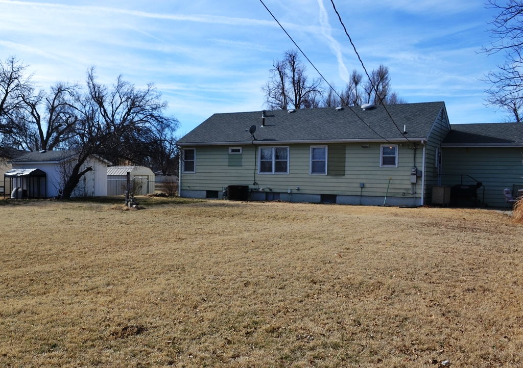 111 Atwood Ave., Kinsley, KS Carr Auction & Real Estate