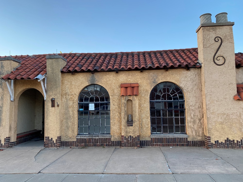 117 West 5th Street, Larned Carr Auction & Real Estate