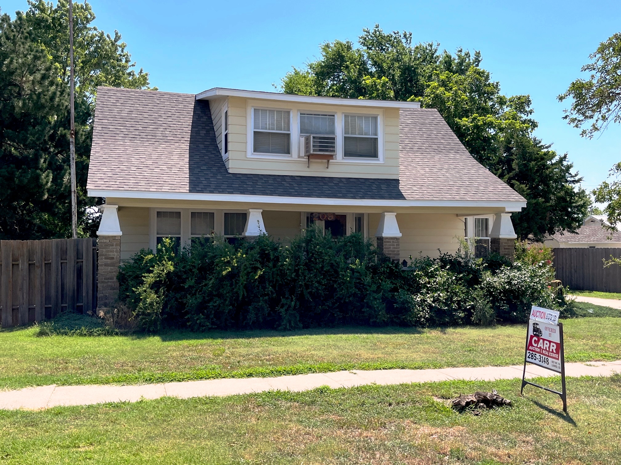 REAL ESTATE AND PERSONAL PROPERTY Carr Auction & Real Estate