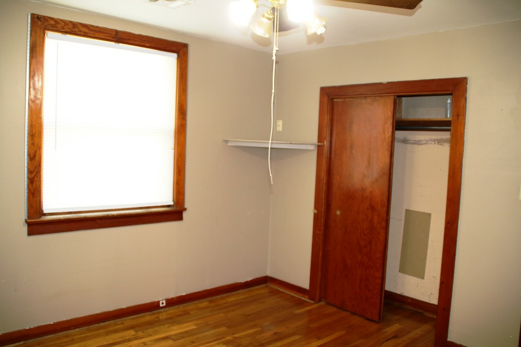 306 N Charles, Holyrood Carr Auction & Real Estate