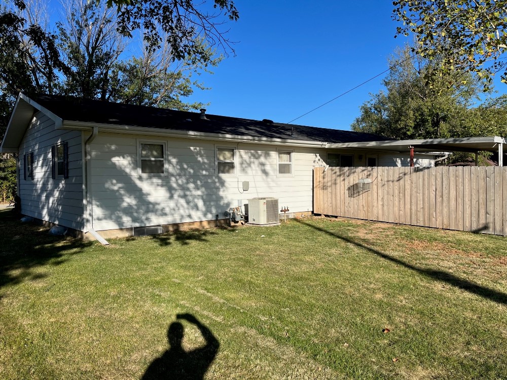 817 N. Pearl, St. John Carr Auction & Real Estate