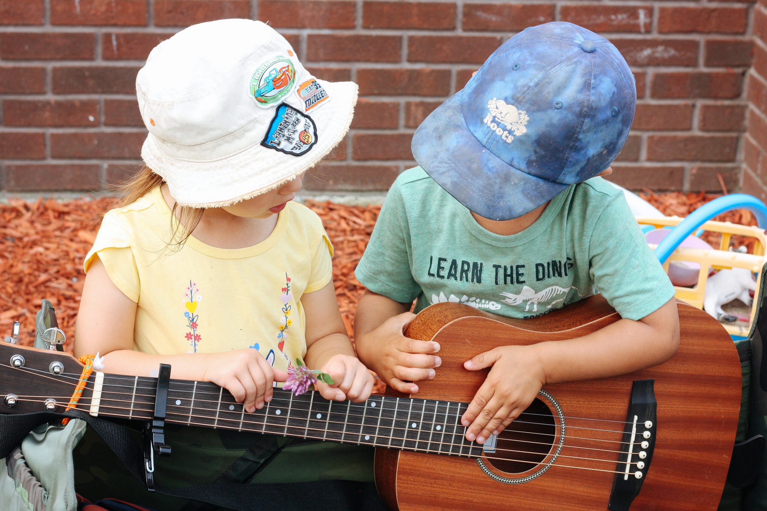 Aideéducatrice ou aideéducateur du centre d'apprentissage artistique