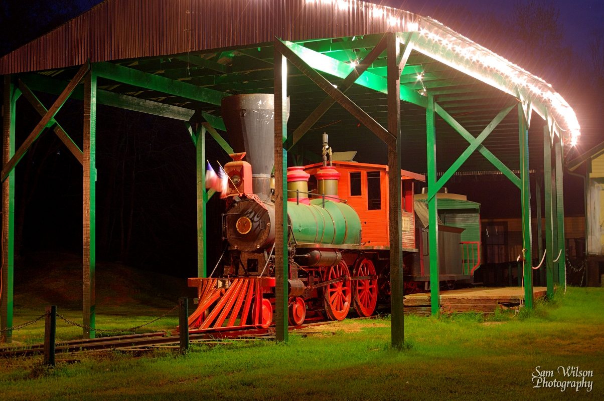 Jefferson Tx Christmas Train 2023 Texas & Pacific Railroad Returning to Jefferson Carriage House Bed and