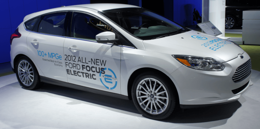 Custo carro elétrico X carro a combustão qual gasta menos? Carro