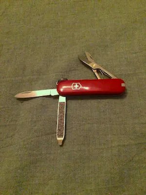 Bbc News | Europe | From Humble Tool To Global Icon Rules For Knives And Other Sharp Objects In Carry-On Baggage – Carry On Baggage